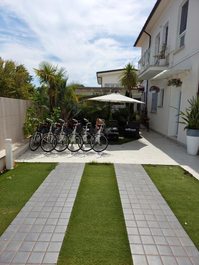 La Brise Hotel Marina di Pietrasanta Luaran gambar