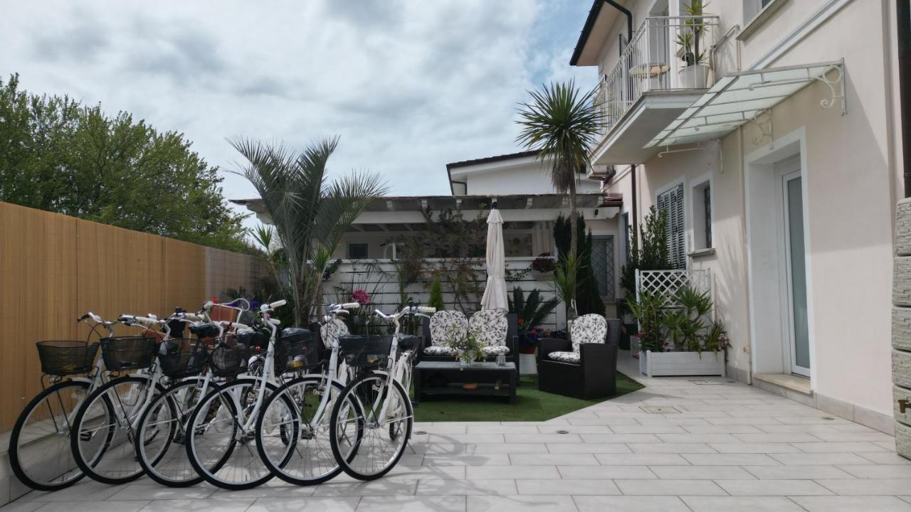 La Brise Hotel Marina di Pietrasanta Luaran gambar