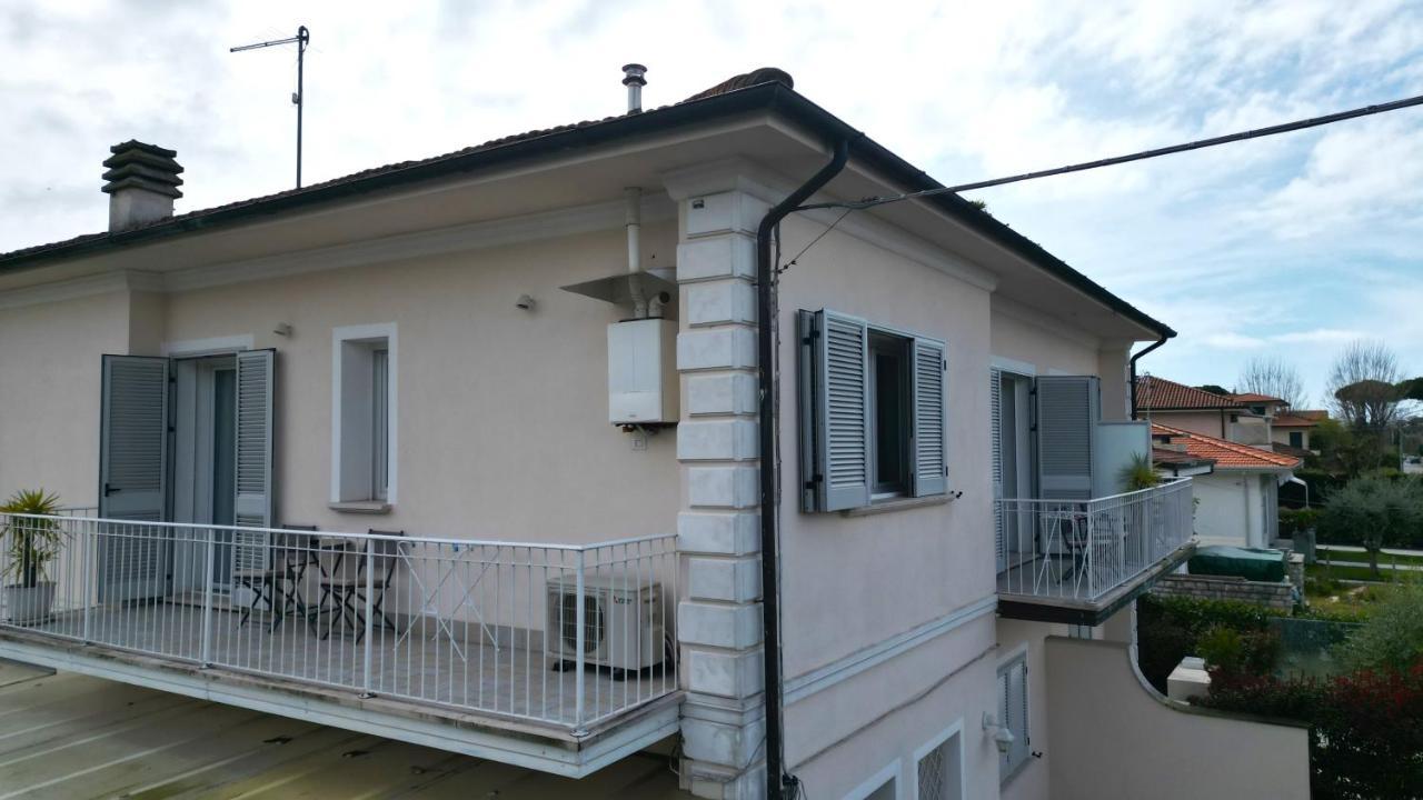 La Brise Hotel Marina di Pietrasanta Luaran gambar
